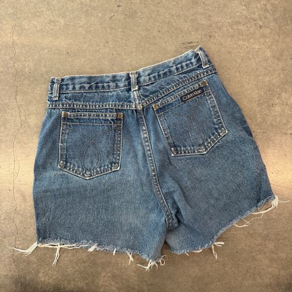 Vintage Y2k Calvin Klein Dark Wash Cutoff Frayed Denim Jean Shorts 13/27 - Picture 2 of 5